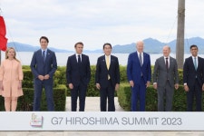 ‘대중 견제’ G7에 뿔난 중국…일본대사 초치, 미국엔 반도체 제재 맞불