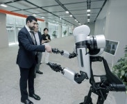UAE 샤르자 왕자도 네이버 방문···AI 협력 촉각