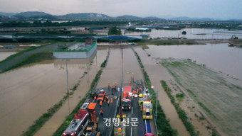 김영환 충북지사 ‘오송 지하차도 참사’ 발생 한시간 지나  보고 받아