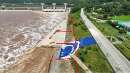 제방 붕괴 잇따르는 상주보, “설계 결함탓 철거 안 하면 더 큰 사고”