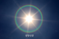 연이은 폭염 속 곳곳 소나기···한낮 기온 36도까지 치솟아