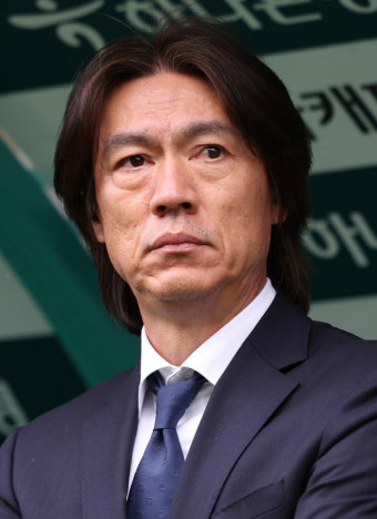홍명보 감독 ‘울산 지휘봉 3년 더’