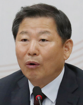 “승선 불가” 이철규, 비판 받자 “뭐가 문제냐”