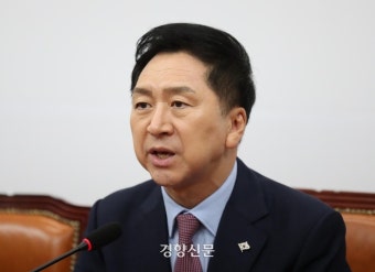 김만배 인터뷰 논란도 ‘선거 조작 카르텔’이라는 당정···언론사 존폐 거론 전방위 압박