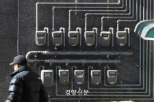 법원 “도시가스 검침원은 노조법상 노동자…노동3권 보장해야”