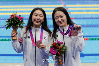 수영 다이빙도 연일 메달 소식···김수지-박하름 동메달, 김영남-이재경 은메달
