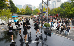 Foto hasil carian Naver 1