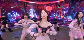 카리나랑 부딪히겠는데?!···‘오프보다 더 리얼’ 하다는 에스파 VR콘서트 가보니