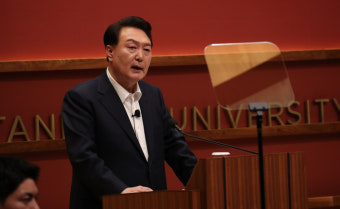 대통령실, 순방 예산 논란에 반박 “비용 든다고 투자 유치 멈추면 국가적 손해”