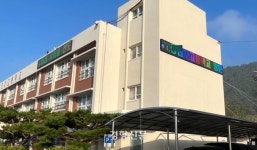 [단독] 61억 중 52억, 한 회사가 싹쓸이…전남교육청 ‘전광판 사업’ 시끌