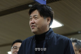 [속보]‘불법 정치자금 수수 혐의’ 김용, 1심서 징역 5년·법정구속