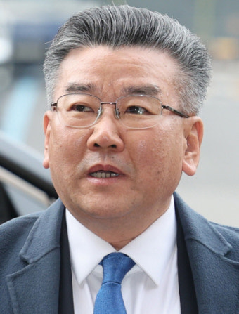 ‘표적감사 의혹’ 유병호…공수처, 15시간 추궁 ‘윗선’으로 수사 확대