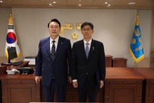 [단독]공직→임원, 임원→공직…최근 2년 옷 갈아입은 검사들 ‘69명’