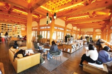 공공도서관의 무한 변신…누가 쉿! 소리를 내었는가