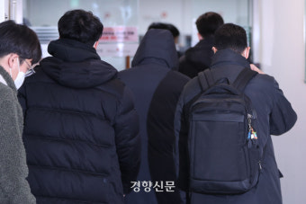 정부, 대화 자리 마련했지만···전공의 10명도 안 왔다