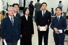 조응천·금태섭 “‘조금박해’ 박용진 탈락, 민주당 사망선고”