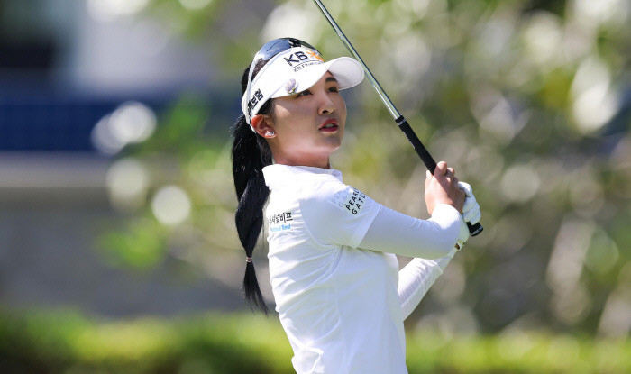 이예원, KLPGA 투어 두산건설 위브 챔피언십 우승으로 세계랭킹 10계단 상승하여 43위 기록!