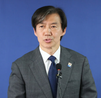 8석만 더…조국혁신당 ‘국회 제3교섭단체’ 조직 잰걸음