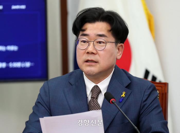 박찬대 원내대표, 예산 갈등 중재 나서며 가상자산 과세 유예도 검토