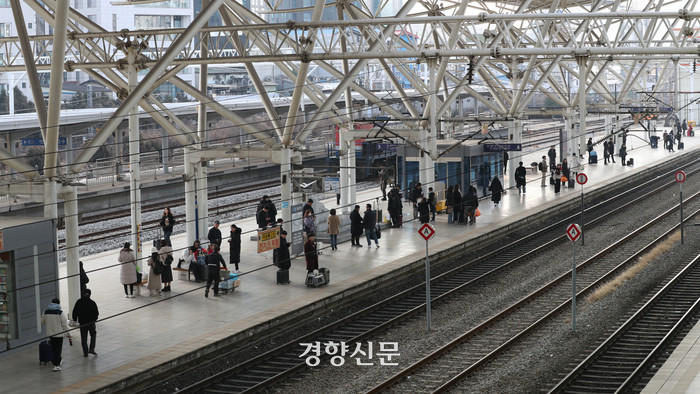 경찰, 야탑역 흉기 난동 예고글 작성자 추적중
