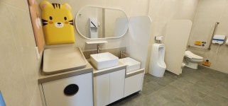 아이와 외출이 부담되지 않도록…서울 시내 가족 단위 VIP존·화장실 늘린다