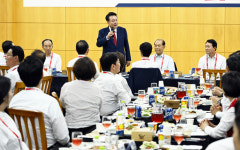 윤 대통령, 국민의힘 의원들에게 “지나간 건 다 잊고 한몸이 돼 나라를 지키자”