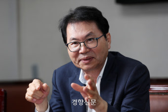 이한주 “중부담·중복지로 가려면 증세해야···윤 정부 감세 되돌려야”[인터뷰]