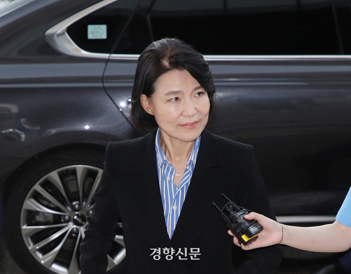 서울행정법원, 방문진 새 이사진 임명에 대한 진행 중단 결정