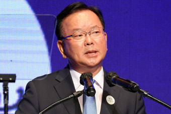 김부겸-이재명, 개헌 입장차로 만찬회동...새로운 대한민국 협력 합의