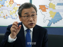정근식 “AI 디지털교과서 도입 유예해야”[서울시교육감 후보 인터뷰]