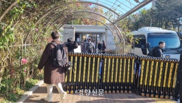 이재명 ‘위증교사 1심’ 선고 날···경찰 늘고, 법원 입구에도 질서유지선