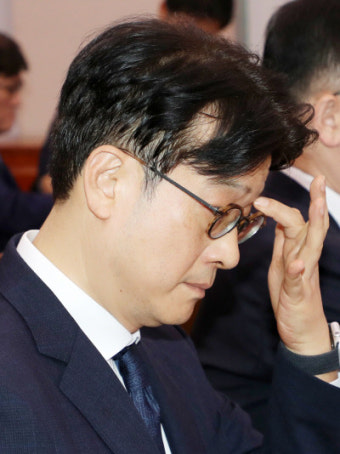 ‘직무정지’ 이창수 서울중앙지검장 “헌재 결정 받아 돌아오겠다”