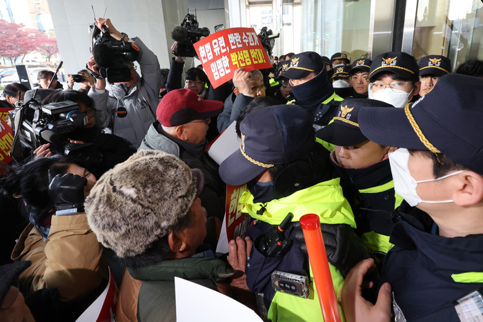 국회 행정안전위, 박선영 퇴장 요구에 대 대립 선회…신정훈 윤석열 위원장 임명은 원천 무효 주장