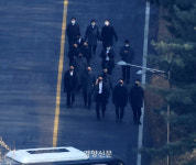 윤석열 체포 못하고 철수하는 공조본 수사관들 ‘허탈’[현장 화보]