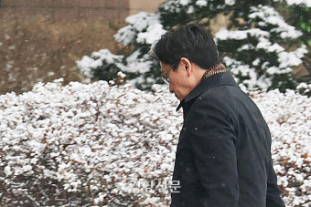 윤 체포 재시도냐, 구속영장 청구냐...영장 만료 앞둔 공수처의 선택은?