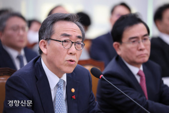 [단독]조태열 외교장관도 ‘비화폰’ 보유…윤석열 우선 소집 장관 모두 비화폰으로 받아