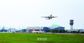 국내선·국제선이 제각각···통합 갈등에 18년째 제자리인 ‘광주·무안공항’