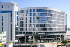 (주)부영물산, 부산 동래구청 신청사 난간 시공으로 품격과 안전성 강화