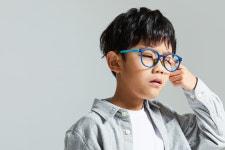 우리 아이도 벌써 근시? 안경 쓰기 시작하면 ‘이렇게’ 관리해야