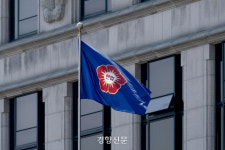 지연되는 탄핵 결정에 전국 법률가들, “윤석열을 즉각 파면하라!”