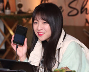 쯔양, ‘사이버 레커’ 2명에 1억대 손배소