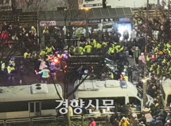 서부지법 난동 피고인들, 공수처 차량에 찍힌 블랙박스 영상도 부인 “해시값 확인해야”