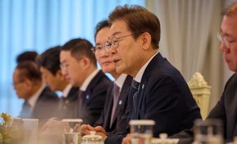 이재명 대통령, 인도 항공 사고 애도···“진심어린 위로”