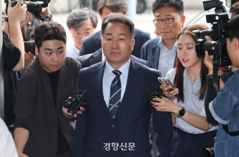 [속보]김계환 전 해병대사령관, 특검 출석···‘VIP 격노설’ 조사