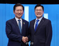 “싸움은 제가 하겠다” “강하면서 세련된 개혁”···정청래·박찬대 첫 TV토론