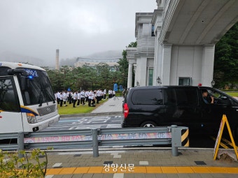 김건희 특검팀, 한학자 통일교 총재 내실· 권성동 의원 사무실 압수수색