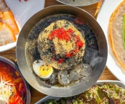 면발이 툭툭, 국물이 새콤…강원도의 여름 맛 ‘막국수’