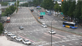 여름휴가 성수기…도심은 ‘텅텅’ 바다는 ‘북적’ [현장 화보]