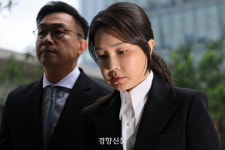[속보]특검, 김건희 피의자 조사 시작···티타임 안해