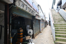 청계천 ‘작은 공장’으로 불리던 공구거리···마지막 남은 기술공의 이삿날